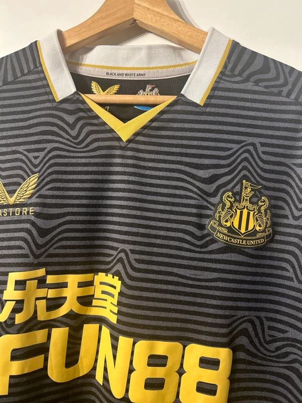 Newcastle United 2021/22 Away Shirt XXXL