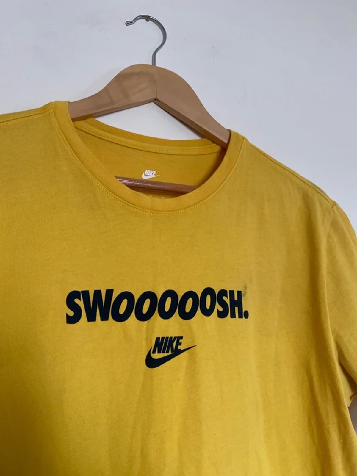 Nike Swoosh T-Shirt Yellow Large