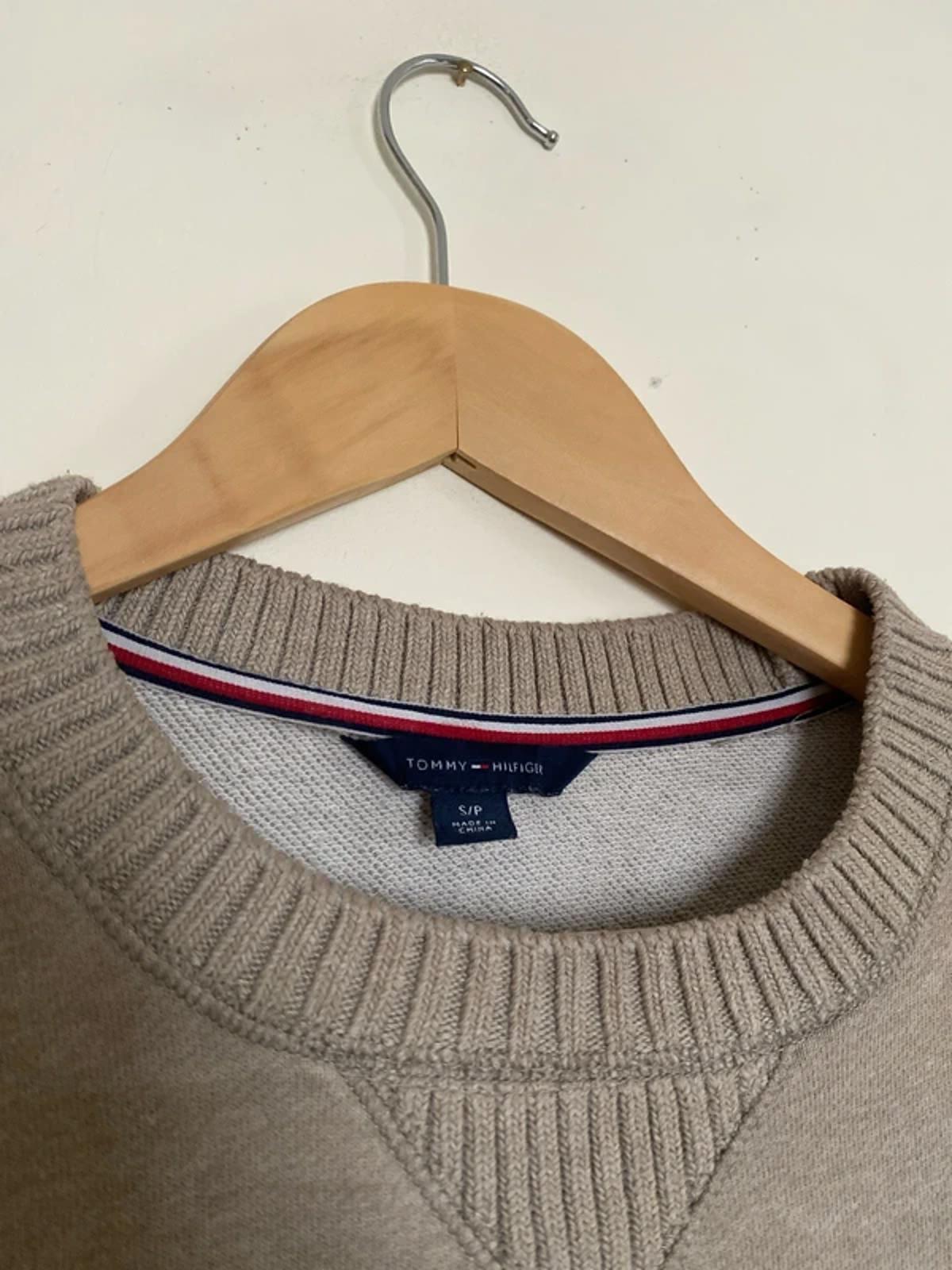 Tommy Hilfiger Spell Out Jumper Beige Small