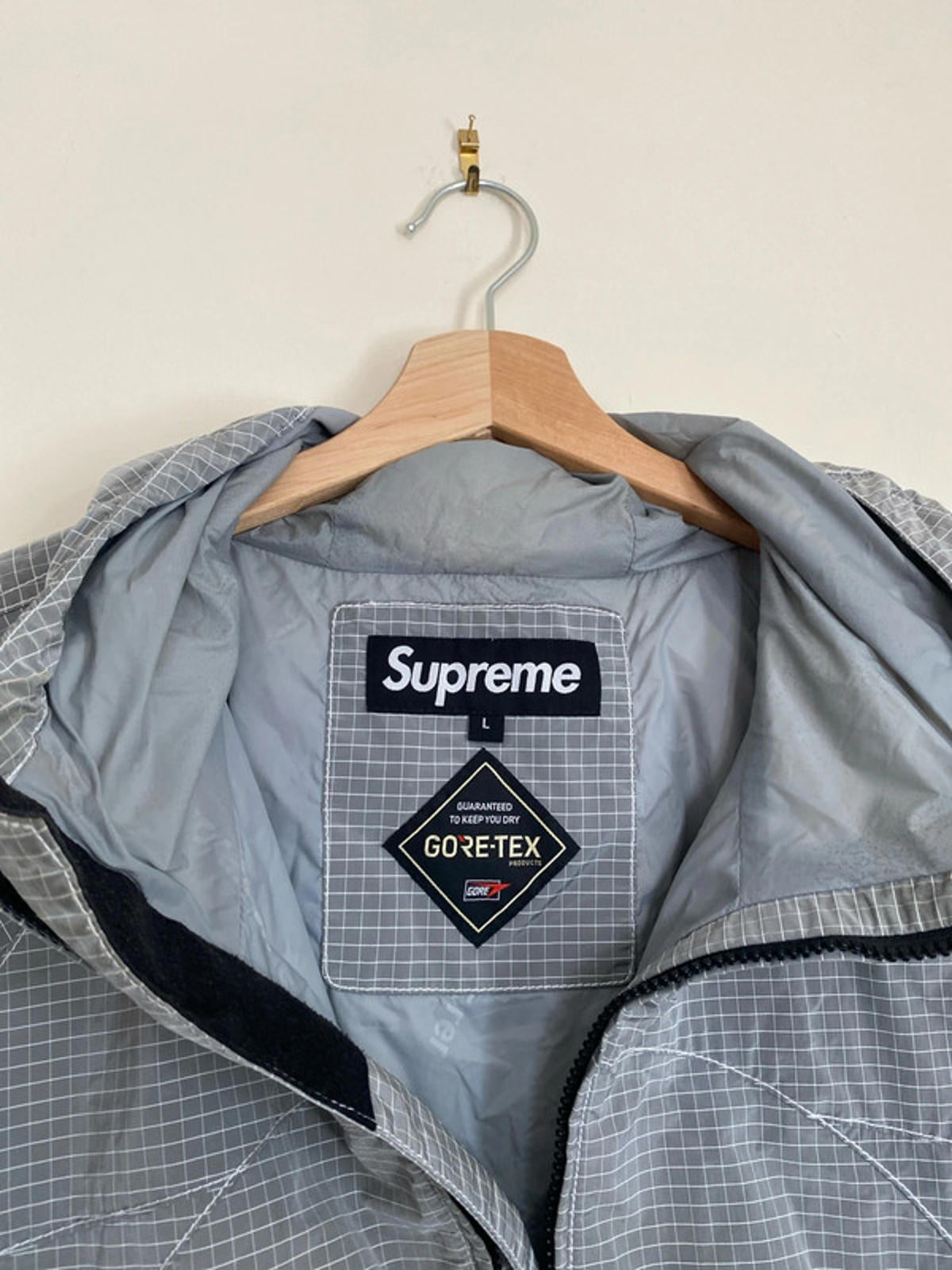 Supreme Gore-tex Contrast Stitch Anorak Jacket Large