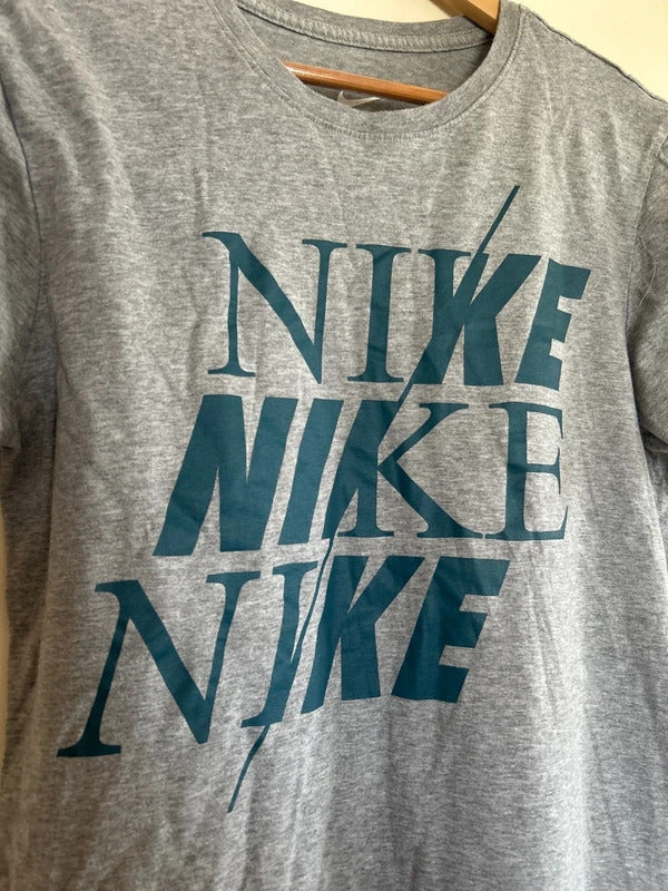 Vintage Nike Print T-shirt Grey Medium