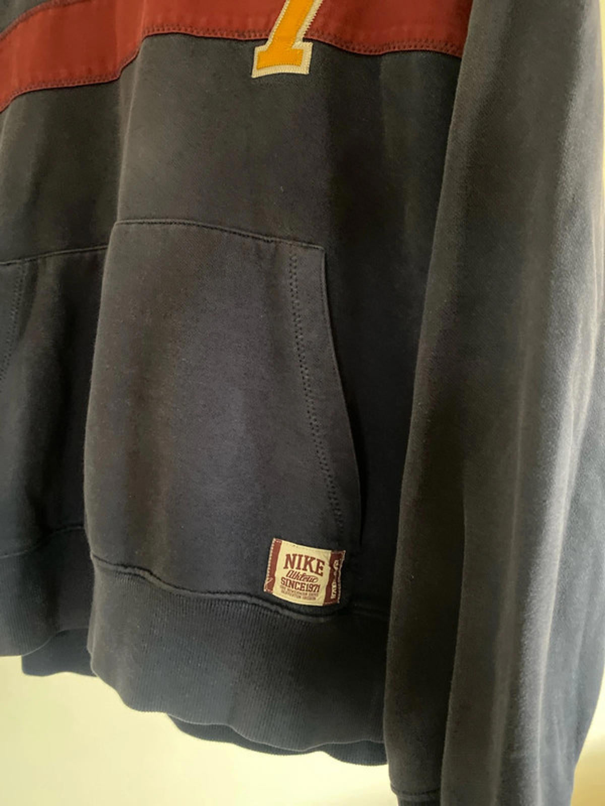 Nike Vintage ‘07 Hoodie Large