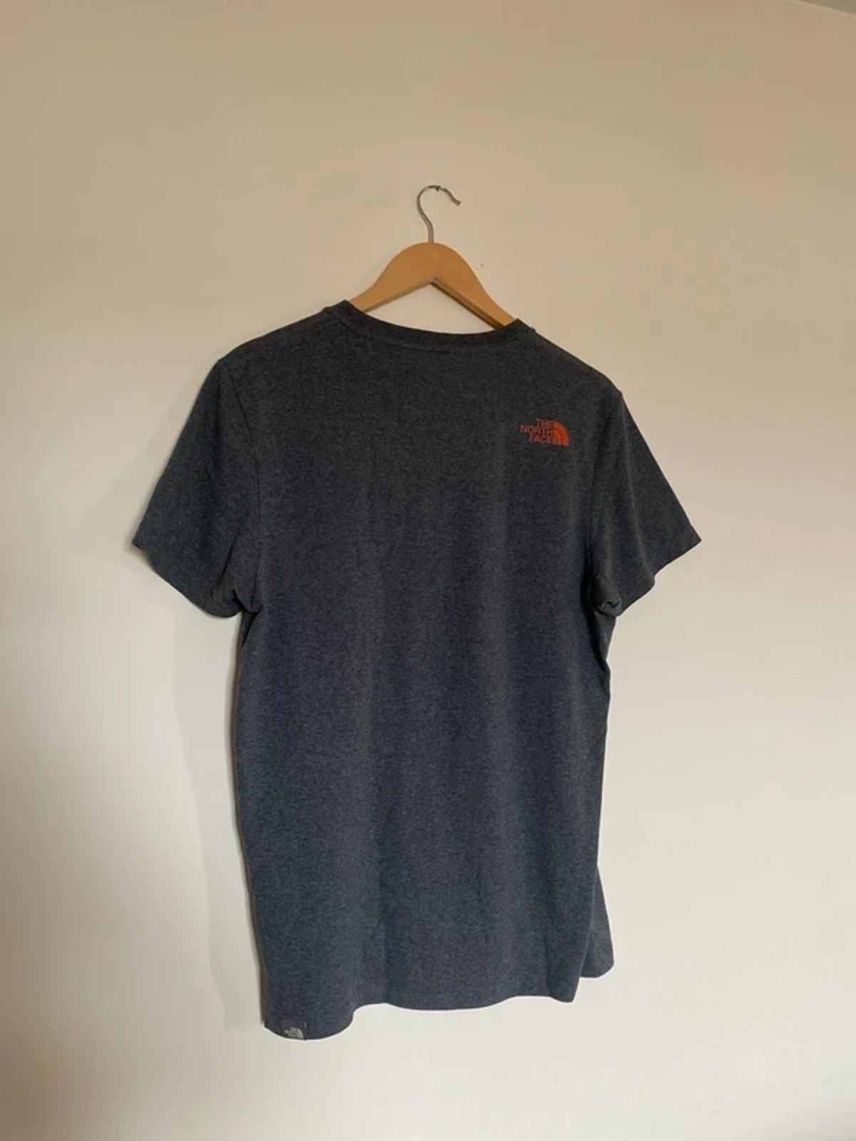 The North Face Graphic T-shirt Small