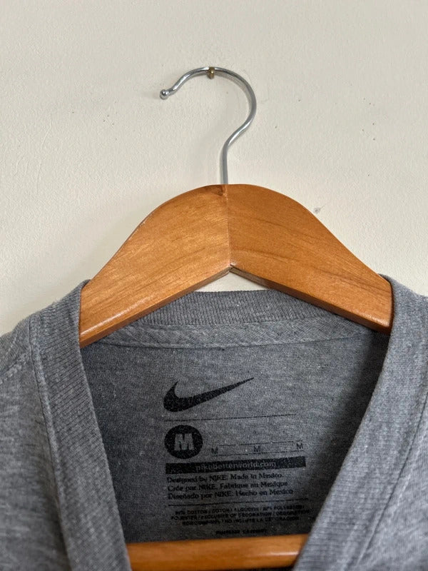 Vintage Nike Basketball Print T-shirt XS