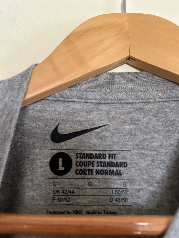 Vintage Nike Print T-shirt Grey Large