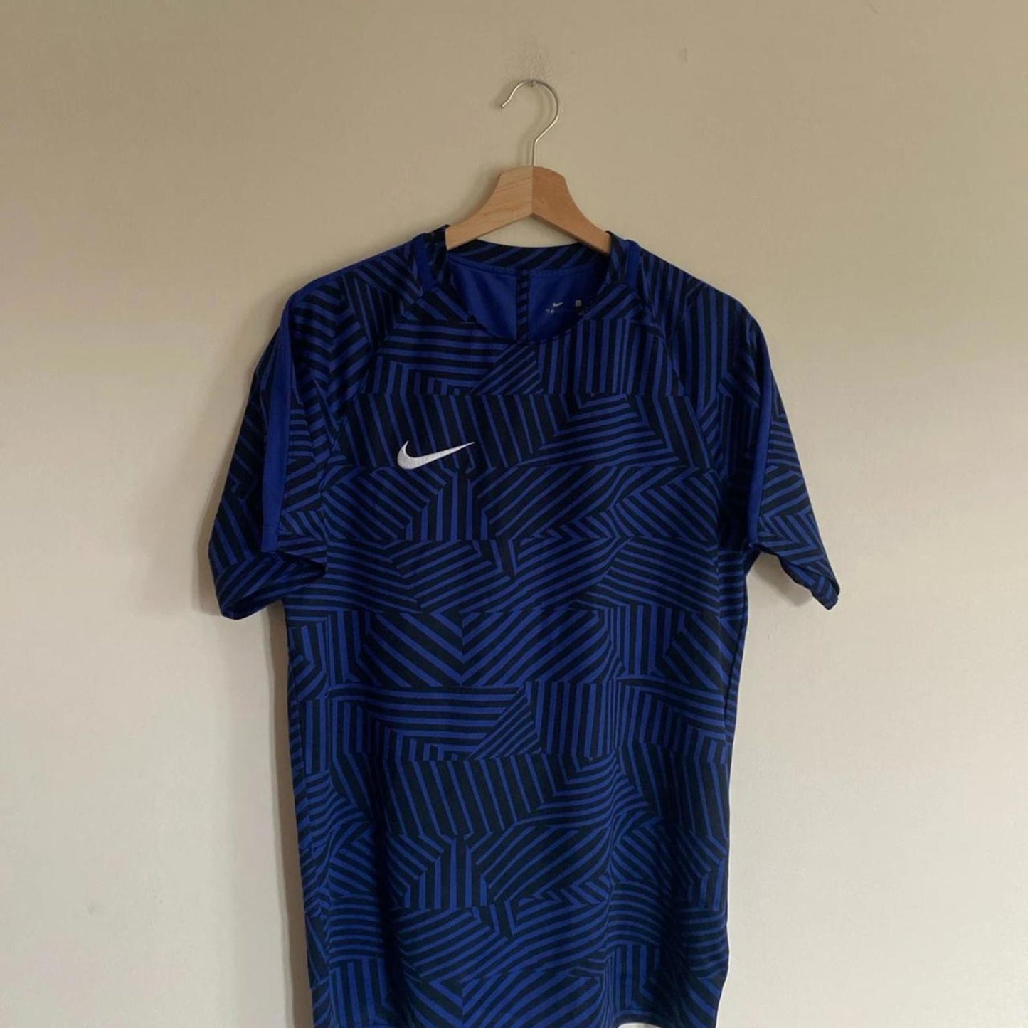 Nike Dri Fit T Shirt Large